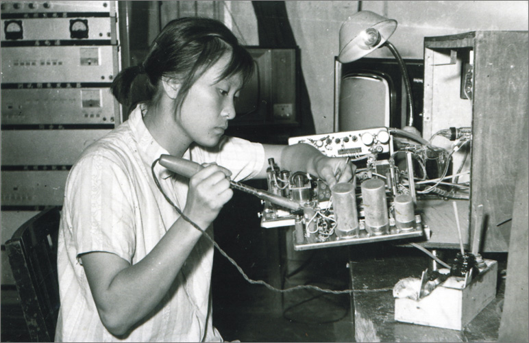 1970年，中國誕生第一臺(tái)彩色電視機(jī)，數(shù)年之后，長虹才開始電視機(jī)的研制