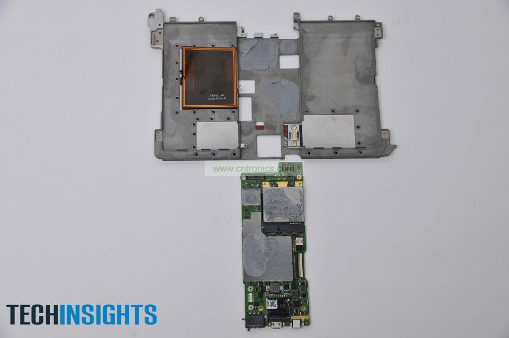 將PCB與金屬分離，從PCB板上卸下無(wú)線通訊板