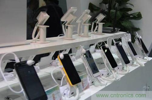 圖2：基于聯(lián)芯雙核/四核平臺(tái)的多款智能終端機(jī)型閃亮登場(chǎng)。