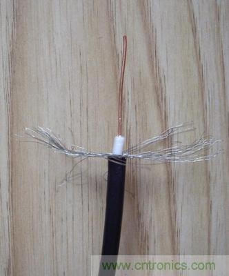 最簡單使用的天線&mdash;&mdash;罐頭天線，可做正饋大鍋饋源！ 