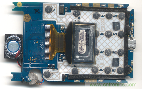 拆解探秘：售價(jià)75元的手機(jī)為什么還能盈利？