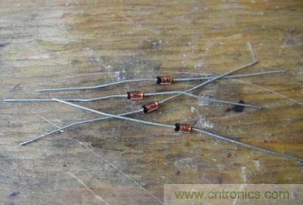 想減少電費(fèi)嗎？DIY一個(gè)迷你風(fēng)力發(fā)電機(jī)吧