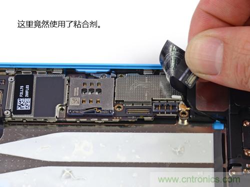 內(nèi)部能否出&ldquo;彩&rdquo;？&ldquo;五彩機身&rdquo;iPhone 5C拆解揭秘