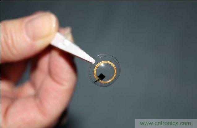 MEMS傳感器體積微小，精度可達(dá)微米級(jí)別