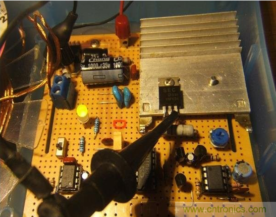 DIY:手工打造智能無(wú)線供電臺(tái)燈