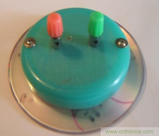 DIY:手工打造智能無(wú)線供電臺(tái)燈