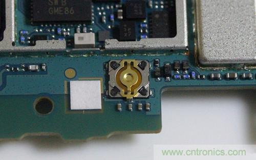 拆解4G新機(jī)索尼M35t：用料十足，易于維修