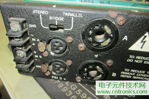 用料很給力！專業(yè)后級(jí)功放美國(guó)高峰FA1201拆解