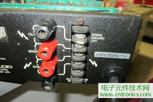 用料很給力！專業(yè)后級(jí)功放美國(guó)高峰FA1201拆解