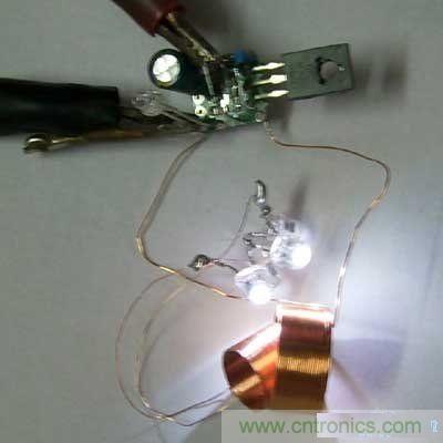 DIY:簡單但神奇的無線供電套件