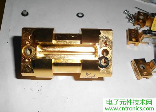 這貨一萬(wàn)三？50W半導(dǎo)體激光模塊拆解