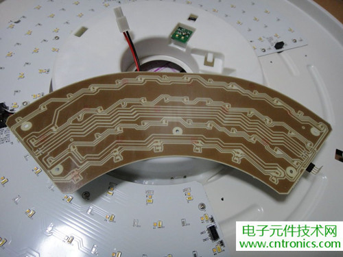 高端大氣上檔次！智能遙控調(diào)光LED吸頂燈拆解