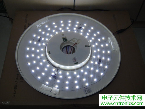 高端大氣上檔次！智能遙控調(diào)光LED吸頂燈拆解