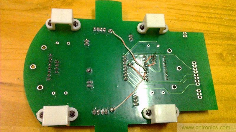 多圖殺貓！PCB版藍(lán)牙智能小車DIY
