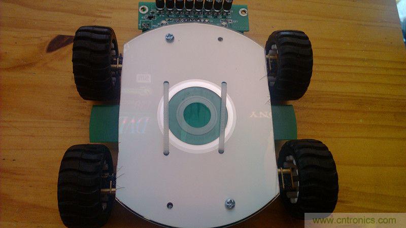 牛人力作！PCB版藍(lán)牙智能小車DIY