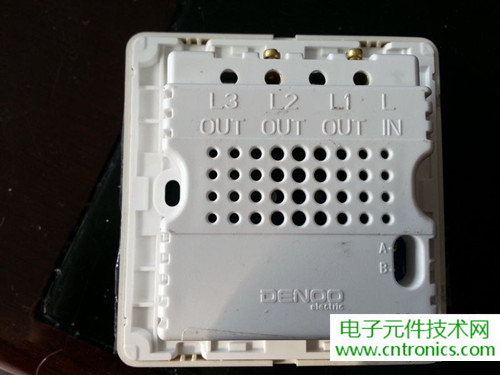 一款觸控開關(guān)拆解，做工不錯(cuò)