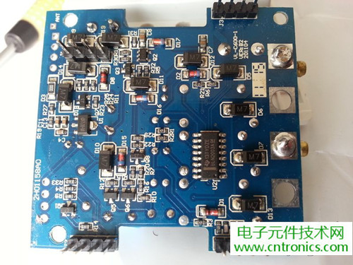 一款觸控開關(guān)拆解，做工不錯(cuò)