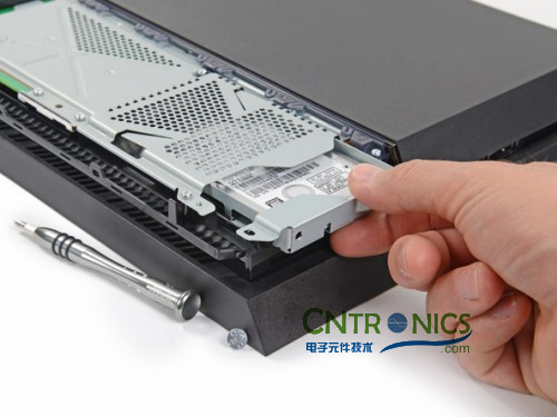 游戲機(jī)內(nèi)部的秘密:逆天級(jí)拆解索尼 PALY STATION 4!