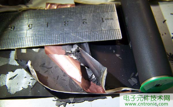 筆記本電池拆解，探秘電池內(nèi)部結(jié)構(gòu)