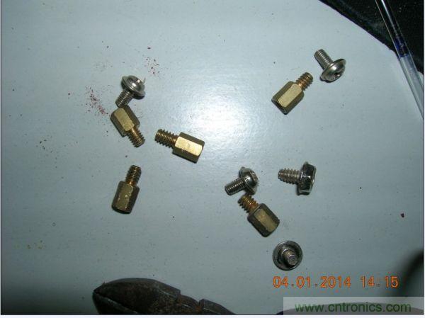 巧奪天工！大神利用山寨功放為高性價(jià)比逆變器&ldquo;穿新衣&rdquo;