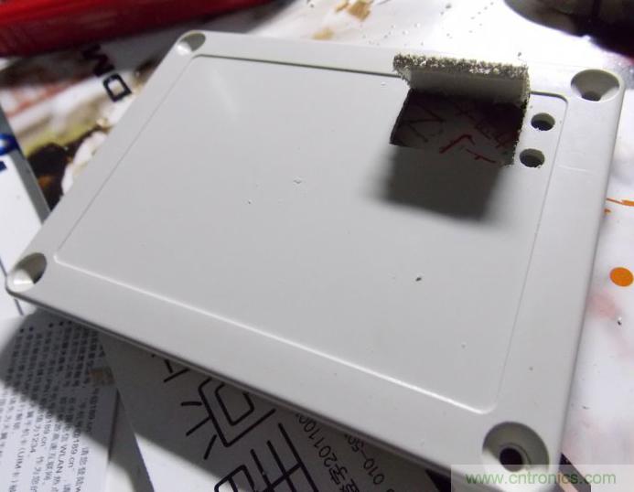 牛人全手工DIY:微電腦智能溫控市電開關(guān)