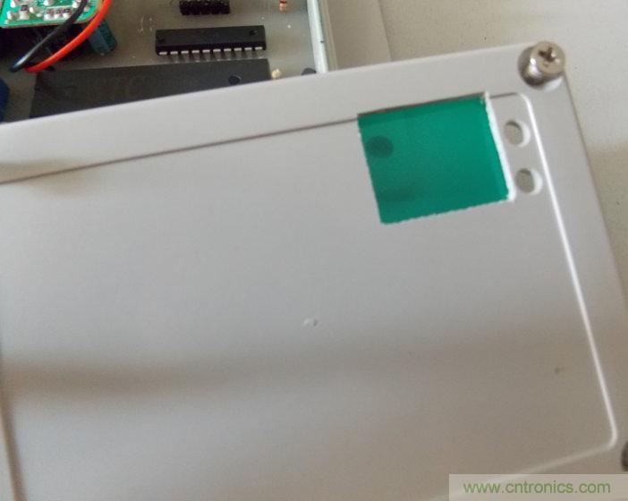 牛人全手工DIY:微電腦智能溫控市電開關(guān)