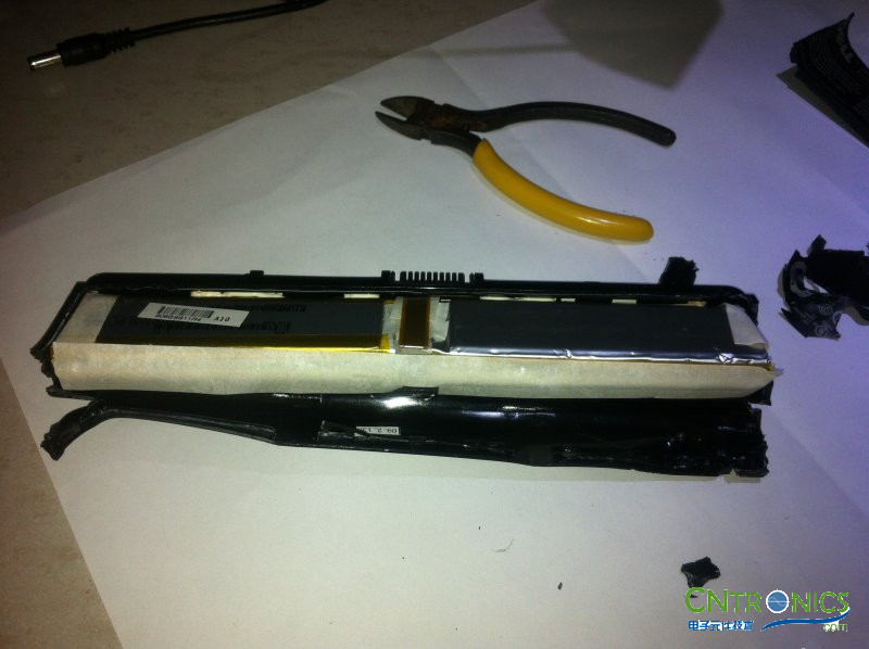 不一樣的DELL筆記本電池拆解小竅門！