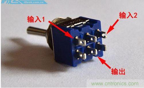 DIY：自制超炫音頻分配器，實現(xiàn)音箱共用