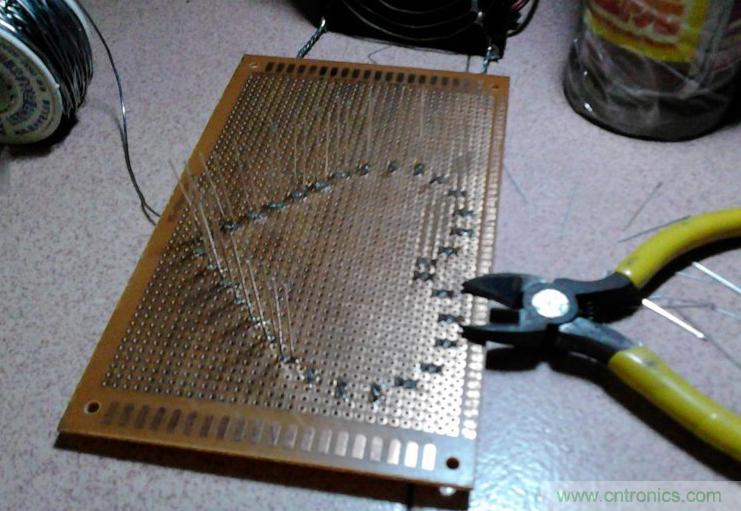 三八節(jié)將至！DIY心形LED流水燈！你們懂的~