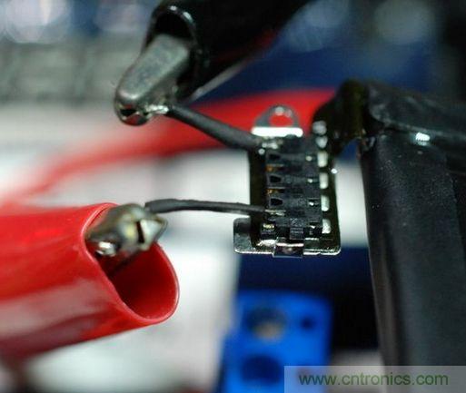 圖文并茂！移動(dòng)電源升壓效率大檢測