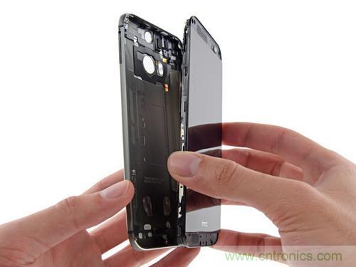 牛人強(qiáng)拆！新HTC One(M8)真機(jī)精密做工難修理