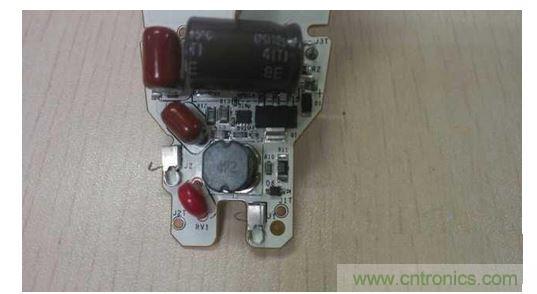 二、連接方式：