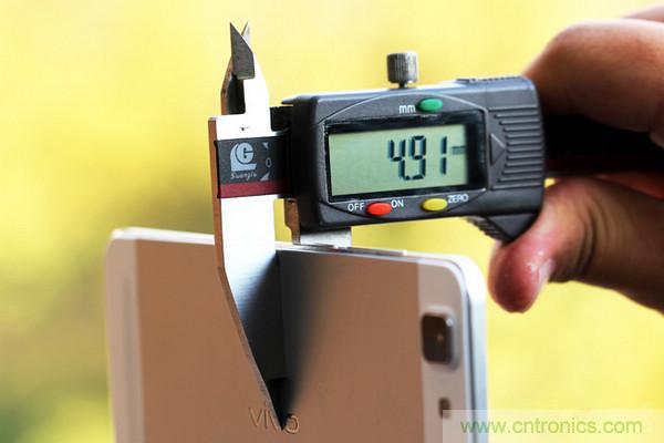 有圖有真相！暴拆VIVO X5 MAX,揭秘&ldquo;最薄之謎&rdquo;