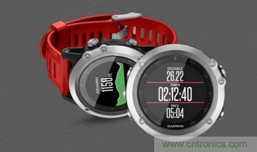 打開腕表大吃一驚，竟裝了這么多傳感器