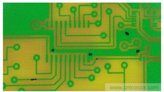 蝕刻板。注意記號(hào)筆墨水仍然非常完整