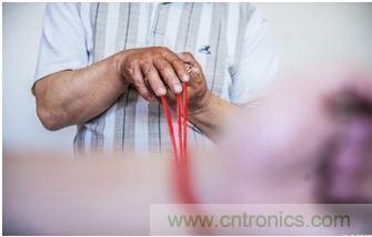 周立功&ldquo;懸絲診脈&rdquo;專業(yè)打造電源模塊熱設(shè)計(jì)