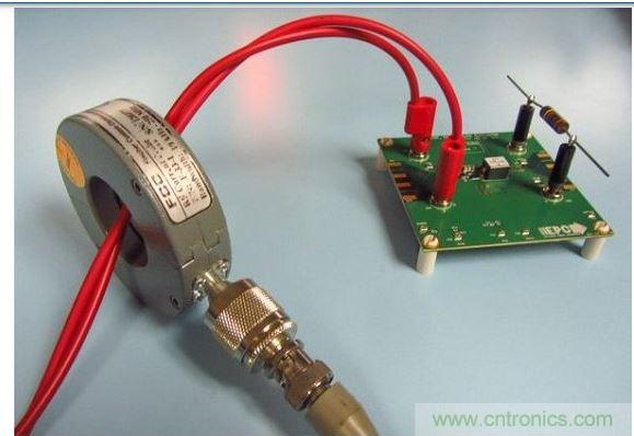 用Fischer F-33-1電流探頭進行高頻電流的測試。