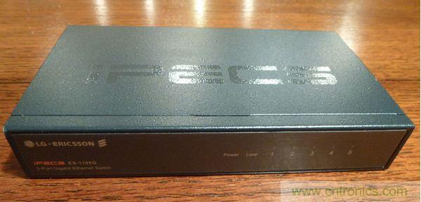 圖1：LG愛立信公司5口千兆以太網(wǎng)(GbE)交換機ES-1105G正面圖。