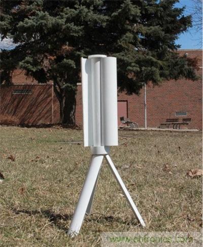 圖3：Skajaquoda的便攜式風力發(fā)電機Trinity，能產(chǎn)生15V的電源并儲存于內(nèi)置15,000mAh鋰聚合物電池中。