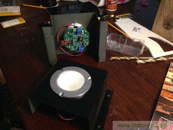 圖2：Microchip的PIC16F1788 28引腳8位高級(jí)模擬閃存MCU。