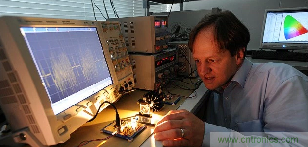 Li-Fi短期內(nèi)不能取代Wi-Fi，為什么？