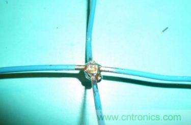 技術宅要逆天，DIY四點定位燈實現(xiàn)虛擬實境游戲