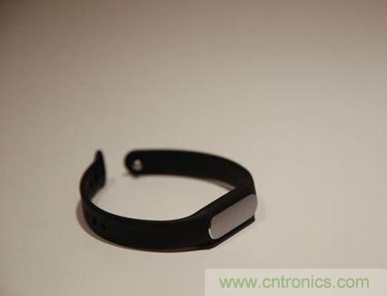 小米手環(huán)光感版體驗：便宜實惠，功能尚可