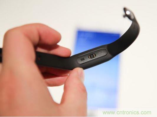 小米手環(huán)光感版體驗：便宜實惠，功能尚可