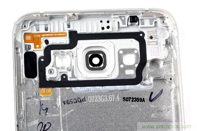 三星Galaxy A8拆解，中端、旗艦傻傻分不清楚