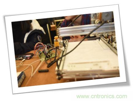 由十余款創(chuàng)客設計看FPGA如何在智能硬件界&ldquo;大展拳腳&rdquo;？