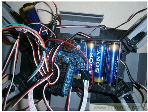 想要DIY一個會打招呼的超萌機(jī)器人嗎？猛戳這里