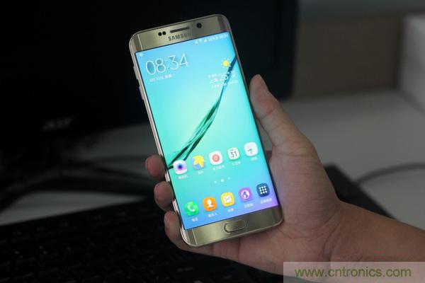 三星S6 Edge+拆解：比S6 Edge加在哪里？