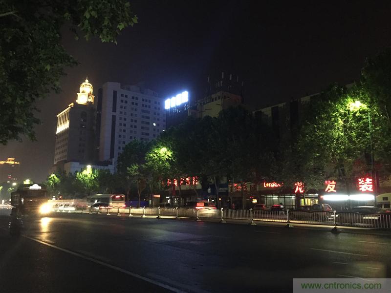 無邊框的 nubia Z9 ，一款既有驚喜，又有驚艷的智能手機