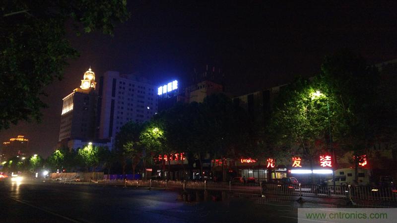 無邊框的 nubia Z9 ，一款既有驚喜，又有驚艷的智能手機